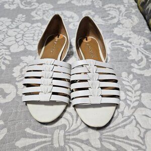 Franco Sarto Size 7 Women's White Flat Open Toe Shoes